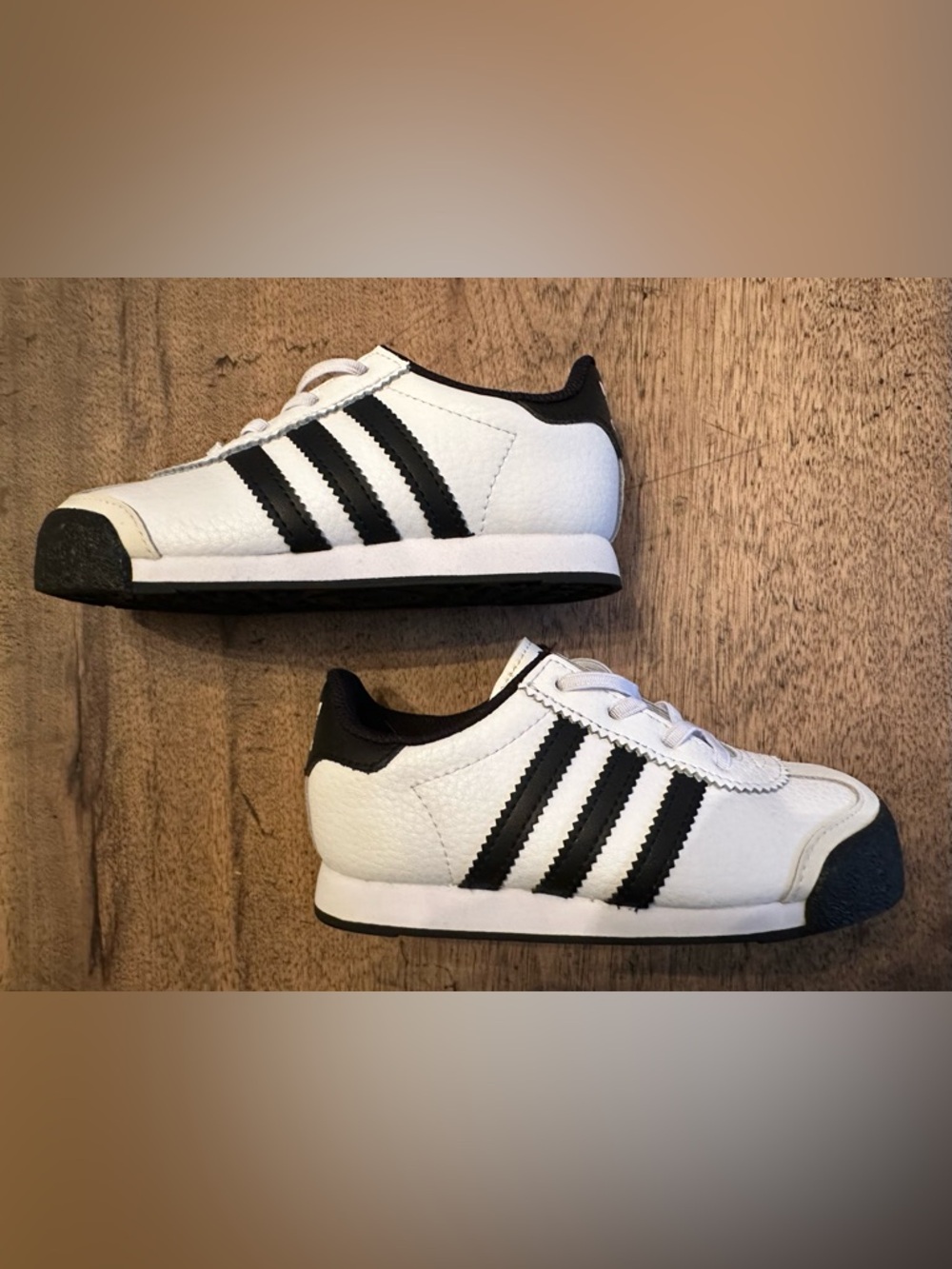 EUC Adidas Toddler Shoes Black and White Size 8K. - Picture 5 of 9